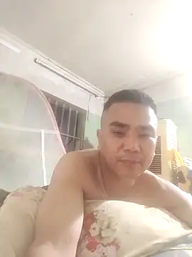 Snapshot of Tinh_love chatting on 05/06/26, 11:37 Tinh love online show from 05/06/26, 11:37