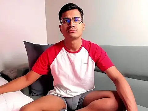 ThiagoVega  online show from 07/30/26, 03:49