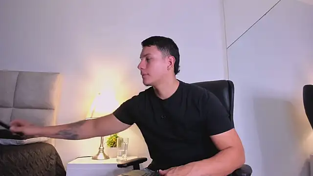 Chriss Diamond online show from 07/16/26, 08:48