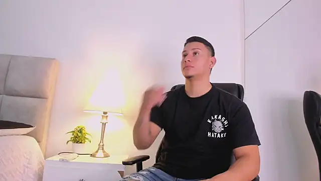 Chriss Diamond online show from 07/22/26, 07:49