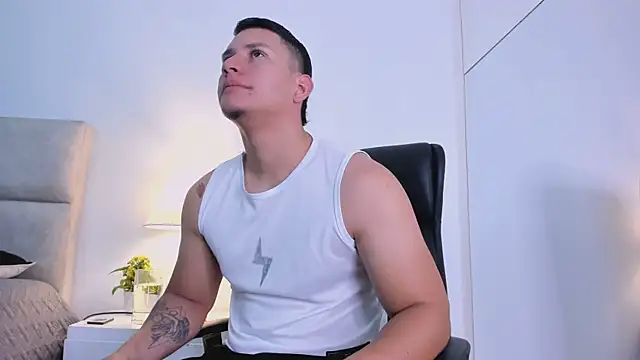 Chriss Diamond online show from 07/23/26, 08:07