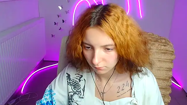 Butterfly Milly online show from 06/27/26, 11:37