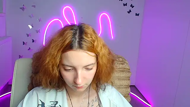 Butterfly Milly online show from 06/27/26, 12:33