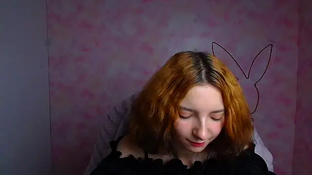 Butterfly Milly online show from 06/30/26, 05:52