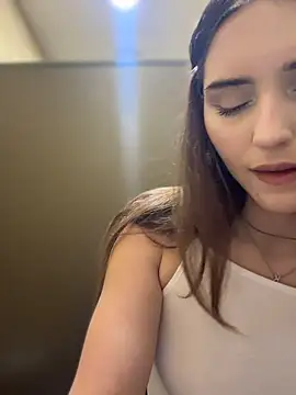 Snapshot of AnitaFly chatting on 07/15/26, 09:58 AnitaFly online show from 07/15/26, 09:58