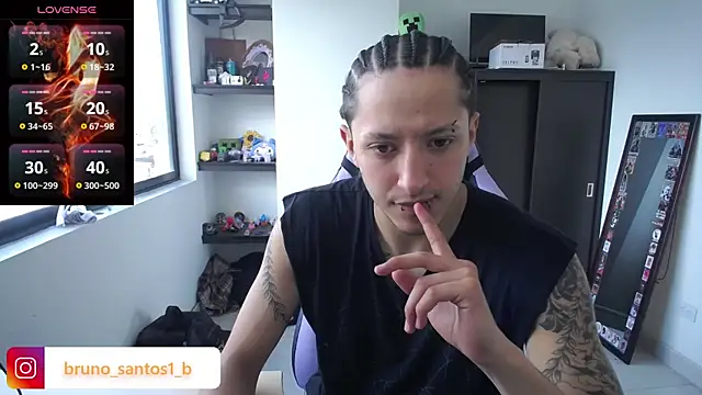 Bruno santos1 online show from 05/18/26, 02:12