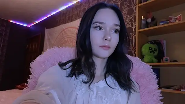 baby onface online show from 06/15/26, 06:21