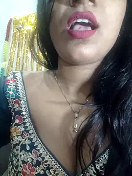 Snapshot of khushi_ji00 chatting on 06/12/26, 06:40 khushi ji00 online show from 06/12/26, 06:40