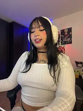 Snapshot of Hinataaa_ chatting on 03/25/26, 04:40 Hinataaa online show from 03/25/26, 04:40