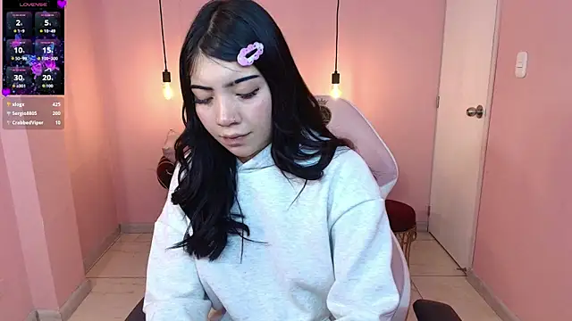 Snapshot of Soffi_x_x_ chatting on 06/06/26, 08:52 Soffi x x online show from 06/06/26, 08:52