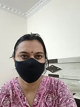 HeartlessGirl online show from 07/01/26, 10:50