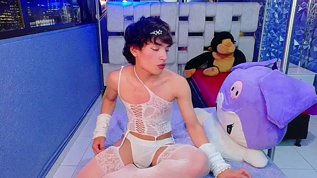 IsaacNovaa online show from 05/30/26, 07:49