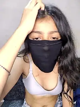 Prihu143 online show from 06/18/26, 04:44
