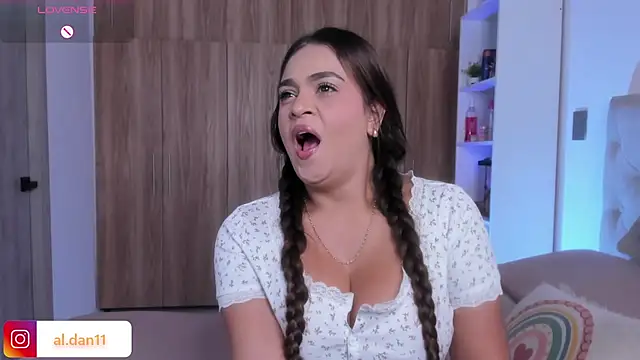 alana dantes  online show from 07/09/26, 01:15