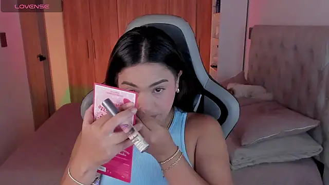 alana dantes  online show from 07/28/26, 07:39