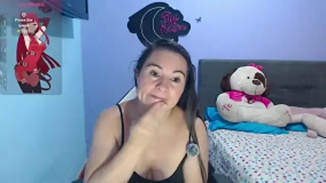 Snapshot of kyra_sol chatting on 03/26/26, 03:23 kyra sol online show from 03/26/26, 03:23