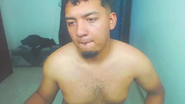 Snapshot of Itsdavidxxx chatting on 05/07/26, 01:16 Itsdavidxxx online show from 05/07/26, 01:16