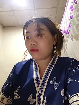 Snapshot of he-se-kin chatting on 04/17/26, 11:24 he-se-kin online show from 04/17/26, 11:24