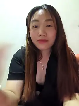 Snapshot of he-se-kin chatting on 04/27/26, 12:47 he-se-kin online show from 04/27/26, 12:47