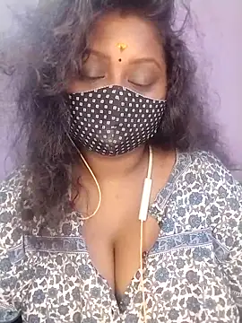 Snapshot of Tamil-Dhara chatting on 04/27/26, 12:03 Tamil-Dhara online show from 04/27/26, 12:03