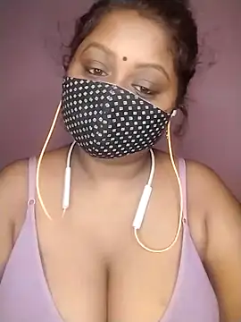 Snapshot of Tamil-Dhara chatting on 05/04/26, 09:55 Tamil-Dhara online show from 05/04/26, 09:55