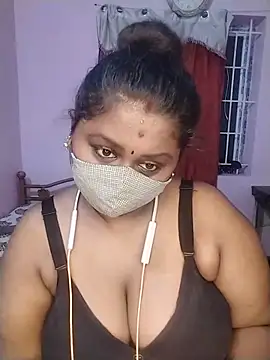 Snapshot of Tamil-Dhara chatting on 05/21/26, 06:15 Tamil-Dhara online show from 05/21/26, 06:15