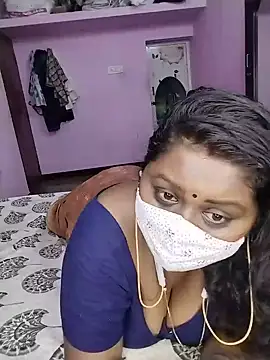 Snapshot of Tamil-Dhara chatting on 06/19/26, 05:39 Tamil-Dhara online show from 06/19/26, 05:39
