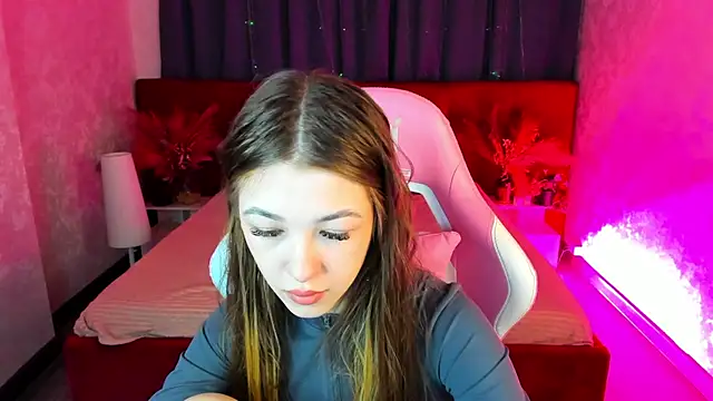 Snapshot of Miss_Shanel chatting on 05/31/26, 01:03 Miss Shanel online show from 05/31/26, 01:03