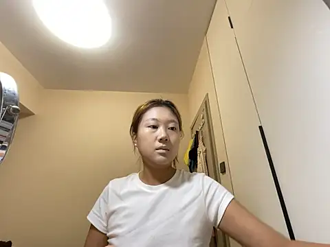 tutu512 online show from 06/22/26, 12:24