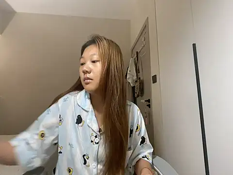 tutu512 online show from 07/08/26, 07:24