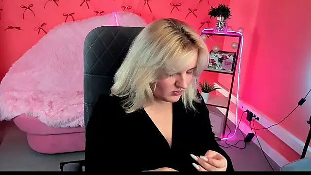 KathyBriggs online show from 06/26/26, 05:23
