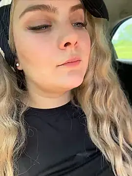 Blonde Cougar online show from 06/04/26, 10:21