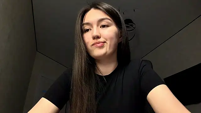 Snapshot of lilysolar chatting on 03/30/26, 03:57 lilysolar online show from 03/30/26, 03:57