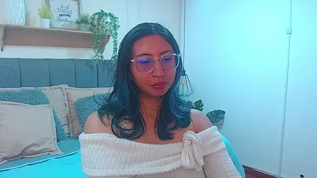Snapshot of Violet_2003 chatting on 03/27/26, 01:55 Violet 2003 online show from 03/27/26, 01:55