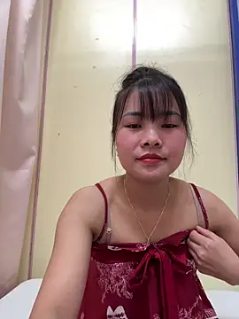 Snapshot of Naked-xx chatting on 05/10/26, 10:42 Naked-xx online show from 05/10/26, 10:42