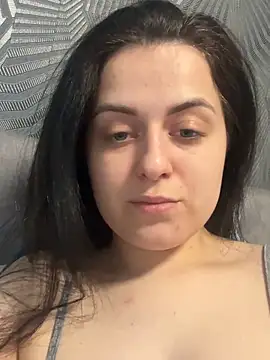Snapshot of Velliaa chatting on 05/16/26, 12:26 Velliaa online show from 05/16/26, 12:26