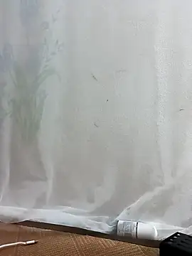 Snapshot of -Bitilu- chatting on 05/11/26, 01:44 -Bitilu- online show from 05/11/26, 01:44