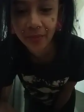 Snapshot of xblackstarX1 chatting on 06/05/26, 10:59 xblackstarX1 online show from 06/05/26, 10:59