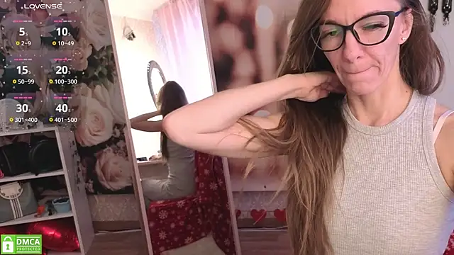 Snapshot of jesica_mooonn chatting on 05/26/26, 03:57 jesica mooonn online show from 05/26/26, 03:57