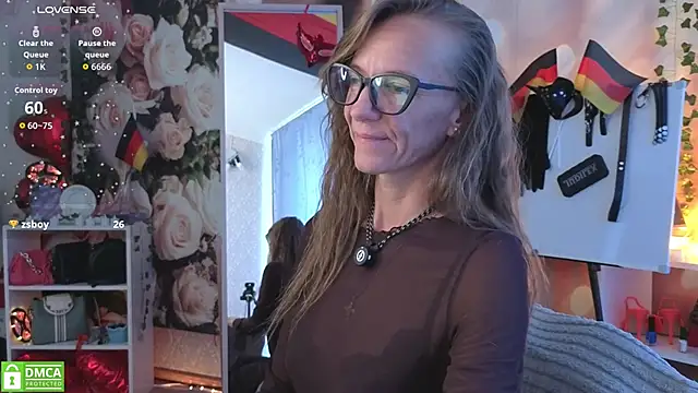 jesica mooonn online show from 06/20/26, 04:26