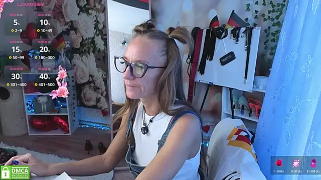 jesica mooonn online show from 07/17/26, 04:08