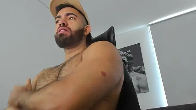 simonleon27 online show from 07/14/26, 12:22