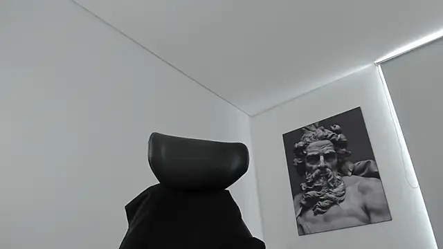 simonleon27 online show from 07/18/26, 01:37