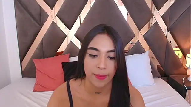 Snapshot of SaraStevenn chatting on 04/25/26, 03:31 SaraStevenn online show from 04/25/26, 03:31