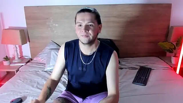 Snapshot of MatthewDavis_ chatting on 06/03/26, 02:33 MatthewDavis online show from 06/03/26, 02:33