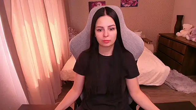 EvaSmeet online show from 07/06/26, 08:00