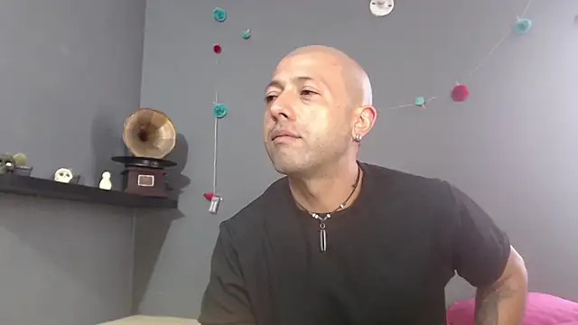  bonnie and clyde online show from 07/01/26, 08:19