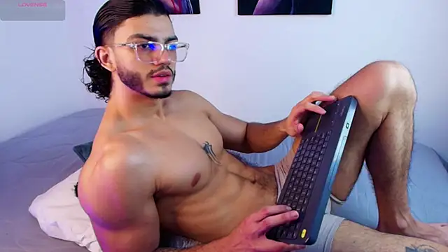 IamAxel03 online show from 06/03/26, 08:36