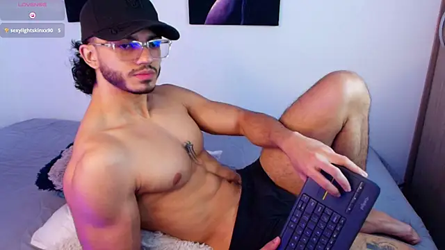 IamAxel03 online show from 06/10/26, 06:07