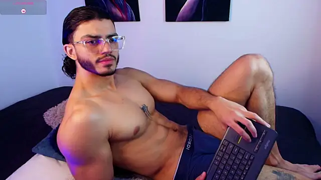 IamAxel03 online show from 06/30/26, 07:59